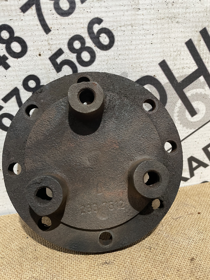 John Deere 5065M 5070M 5080M - piasta 10F702 - Hub for Agricultural machinery: picture 2 John Deere 5065M 5070M 5080M - piasta 10F702 - Hub for Agricultural machinery: picture 2