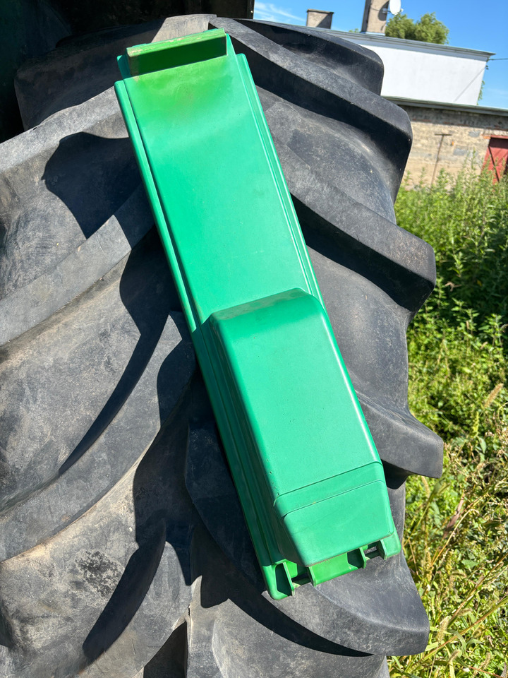 John Deere 6010 6200 6400 6510 Pokrywa obudowy filtra powietrza kabinowego AL153003 - Cabin filter for Agricultural machinery: picture 1 John Deere 6010 6200 6400 6510 Pokrywa obudowy filtra powietrza kabinowego AL153003 - Cabin filter for Agricultural machinery: picture 1