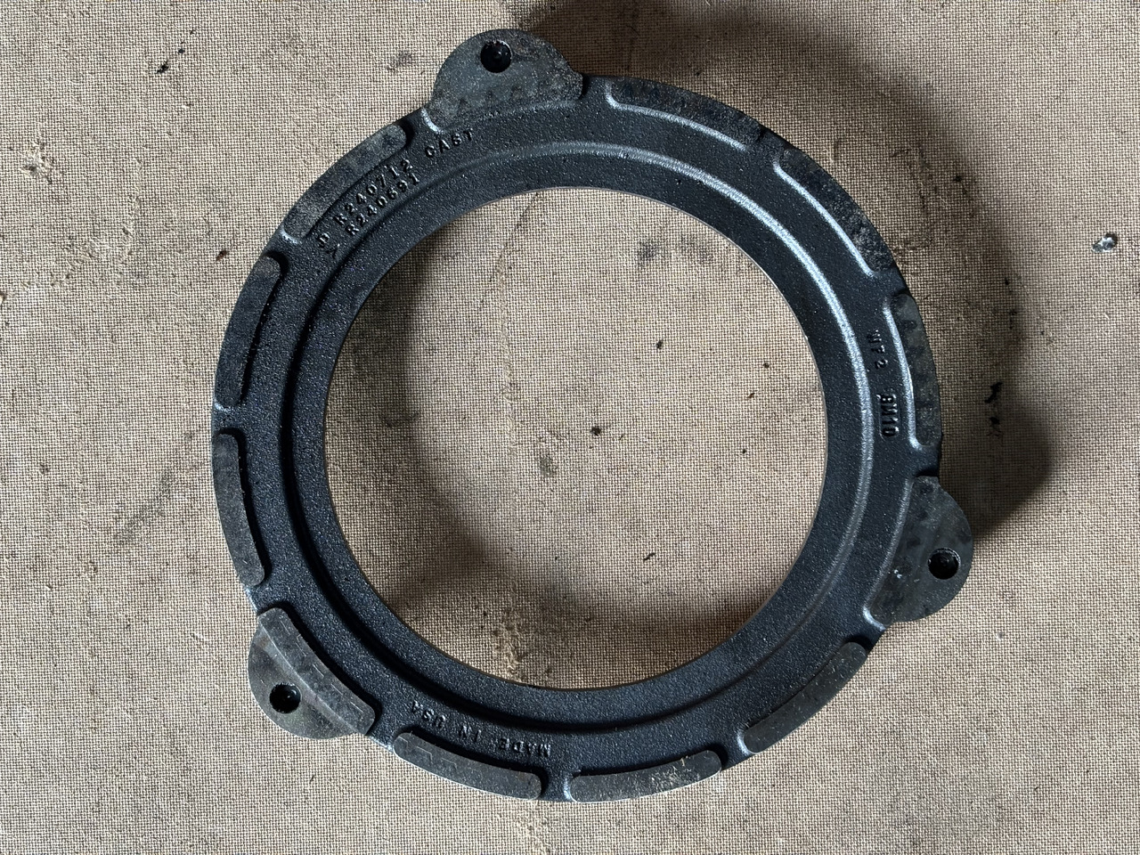 John Deere 6830 6930 7330 7425 Docisk Hamulca Płytka R240691 - Brake disc for Agricultural machinery: picture 3 John Deere 6830 6930 7330 7425 Docisk Hamulca Płytka R240691 - Brake disc for Agricultural machinery: picture 3