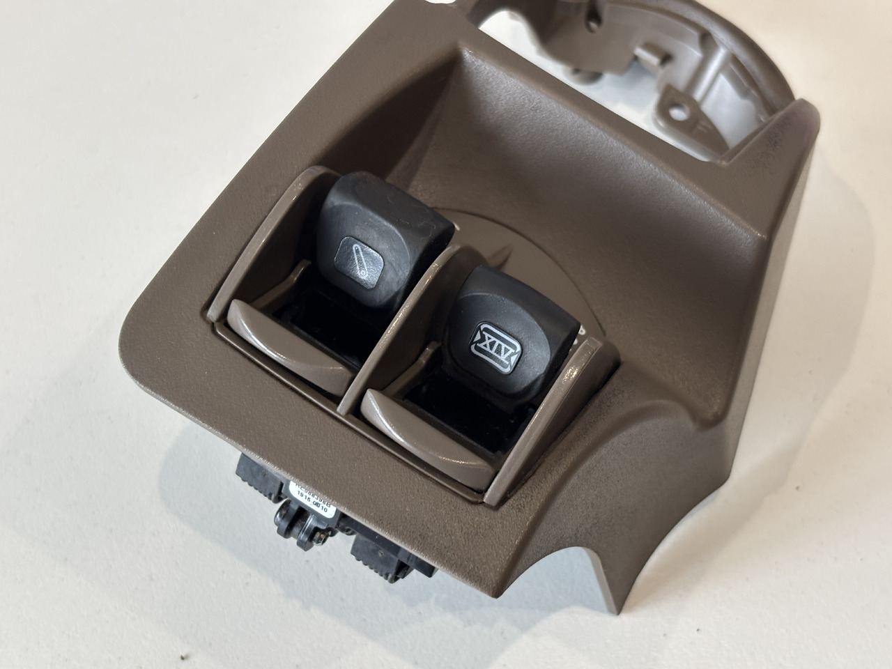 John Deere 6R 6xxx Przycisk Sterownik Kontroler Podnośnika SCV RE588398 - Electrical system for Agricultural machinery: picture 3 John Deere 6R 6xxx Przycisk Sterownik Kontroler Podnośnika SCV RE588398 - Electrical system for Agricultural machinery: picture 3