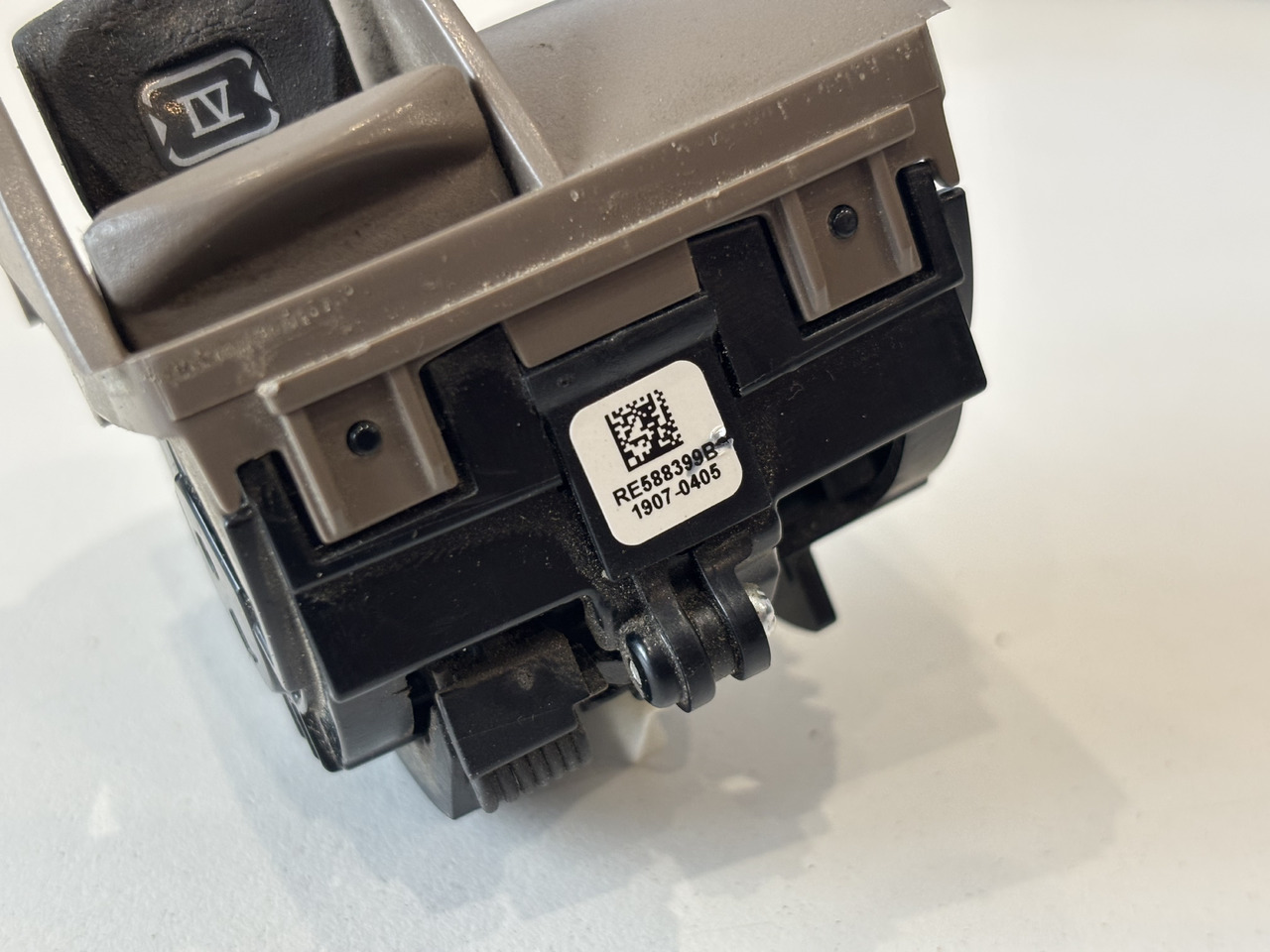 John Deere 6R 7M 6xxx 7xxx 8xxx 9xxx Lewy Moduł Sterujący Przełącznik RE588399 - Electrical system for Agricultural machinery: picture 3 John Deere 6R 7M 6xxx 7xxx 8xxx 9xxx Lewy Moduł Sterujący Przełącznik RE588399 - Electrical system for Agricultural machinery: picture 3