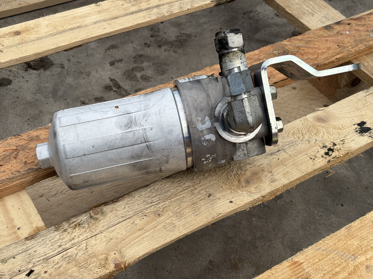 John Deere 8200 8400 8600 Filtr Płynu Hydraulicznego AXE64212 AXE82466 - Hydraulic filter for Agricultural machinery: picture 3 John Deere 8200 8400 8600 Filtr Płynu Hydraulicznego AXE64212 AXE82466 - Hydraulic filter for Agricultural machinery: picture 3