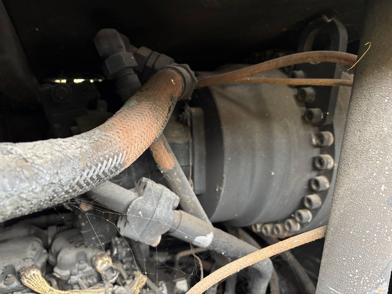 LINDNER Urraco 75 D U75D U-75-D Obudowa Łożyska Bębnów Łożysko Pokrywa Obudowy Łożyska CZĘŚCI - Engine bearing for Construction machinery: picture 2 LINDNER Urraco 75 D U75D U-75-D Obudowa Łożyska Bębnów Łożysko Pokrywa Obudowy Łożyska CZĘŚCI - Engine bearing for Construction machinery: picture 2