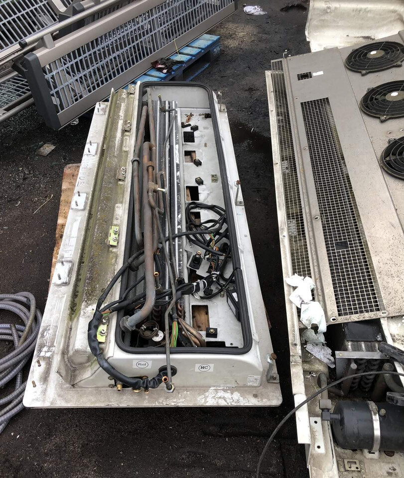 Mercedes Setra Evobus-części róźne/autobus-chłodnica wentylatory klimatyzacji - A/C part for Bus: picture 2 Mercedes Setra Evobus-części róźne/autobus-chłodnica wentylatory klimatyzacji - A/C part for Bus: picture 2