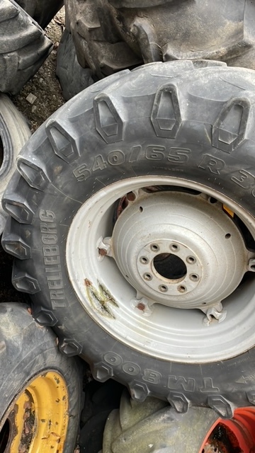 Same Rubin Lamborgini koła felgi 540/65R30 - Rim for Agricultural machinery: picture 3 Same Rubin Lamborgini koła felgi 540/65R30 - Rim for Agricultural machinery: picture 3