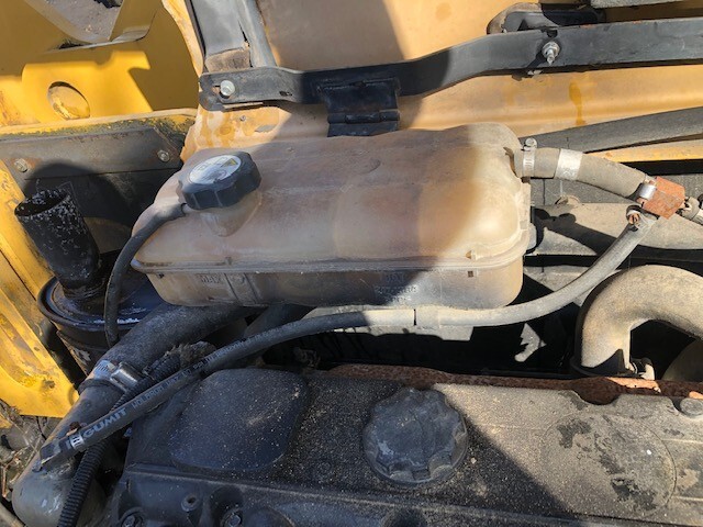 Zbiorniczek płynu CAT TH - Expansion tank for Telescopic handler: picture 1 Zbiorniczek płynu CAT TH - Expansion tank for Telescopic handler: picture 1