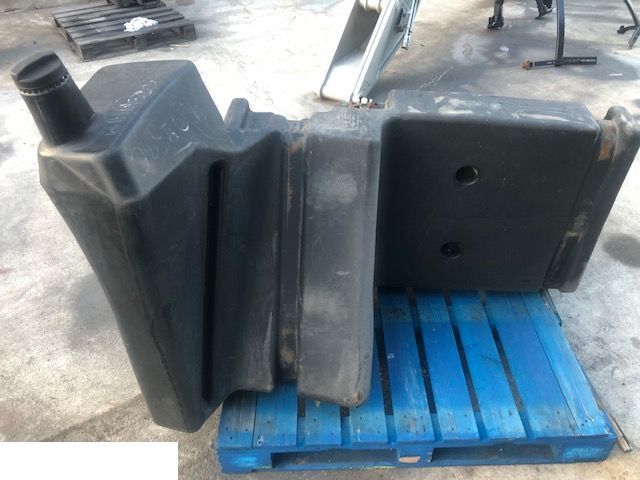Zbiornik Paliwa - John Deere 7530  Premium - Fuel tank for Agricultural machinery: picture 2 Zbiornik Paliwa - John Deere 7530  Premium - Fuel tank for Agricultural machinery: picture 2