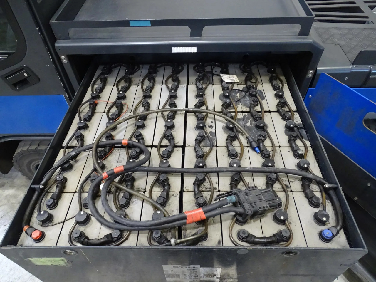 STILL R07-25 - Tow tractor: picture 4 STILL R07-25 - Tow tractor: picture 4