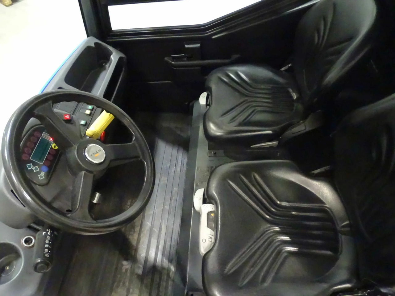 STILL R07-25 - Tow tractor: picture 3 STILL R07-25 - Tow tractor: picture 3