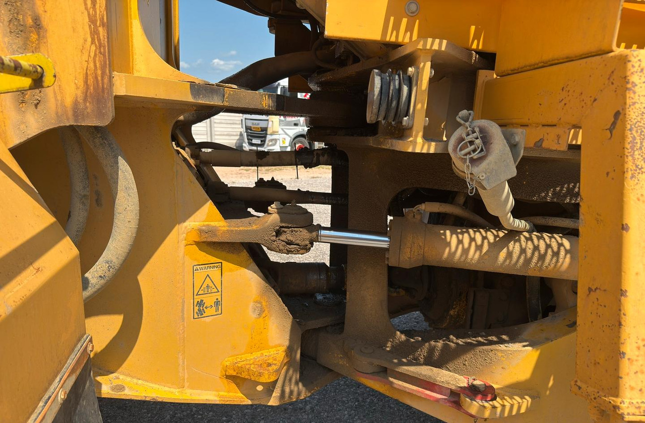 Wheel loader Pala gommata Volvo L 220: picture 7
