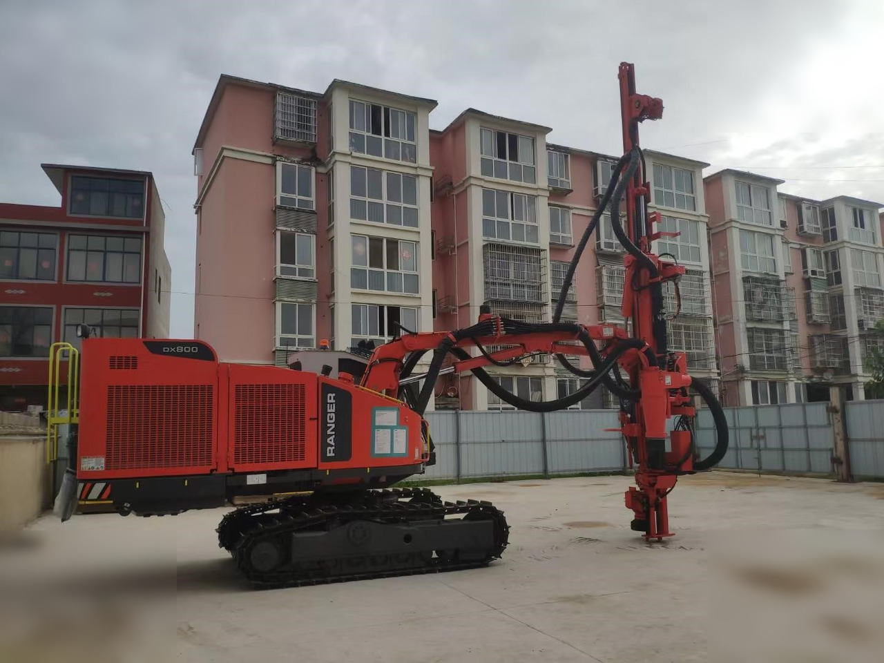 2022 SANDVIK DX800 - Drilling machine: picture 2 2022 SANDVIK DX800 - Drilling machine: picture 2