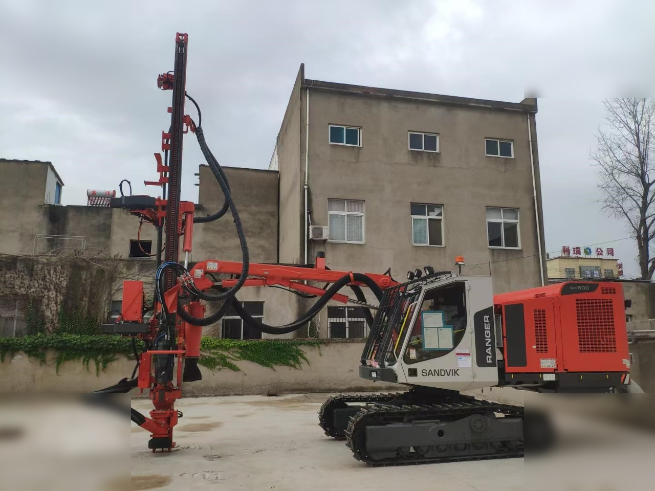 2022 SANDVIK DX800 - Drilling machine: picture 3 2022 SANDVIK DX800 - Drilling machine: picture 3