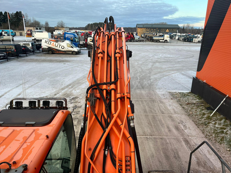 Crawler excavator Doosan DX 340 LC-5 CENTRAL LUBRICATION / AC: picture 14 Crawler excavator Doosan DX 340 LC-5 CENTRAL LUBRICATION / AC: picture 14