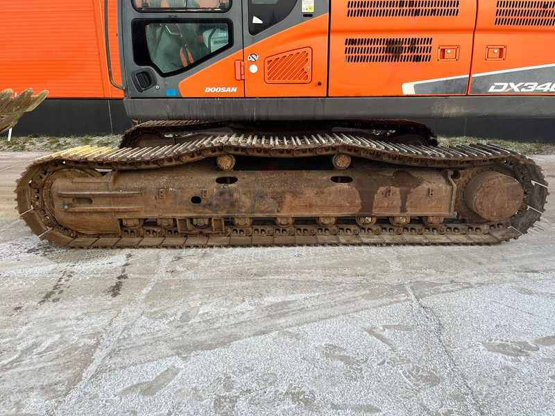 Crawler excavator Doosan DX 340 LC-5 CENTRAL LUBRICATION / AC: picture 16 Crawler excavator Doosan DX 340 LC-5 CENTRAL LUBRICATION / AC: picture 16