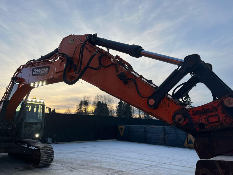 Crawler excavator Doosan DX 340 LC-5 CENTRAL LUBRICATION / AC: picture 11 Crawler excavator Doosan DX 340 LC-5 CENTRAL LUBRICATION / AC: picture 11