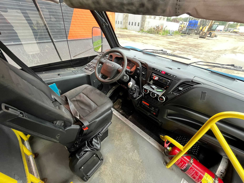 Interior photo 1: Iveco KAPENA THESI 2 PCS AVAILABLE / CNG ! / 27 SEATS + 5 STANDING / AC leasing Iveco KAPENA THESI 2 PCS AVAILABLE / CNG ! / 27 SEATS + 5 STANDING / AC
