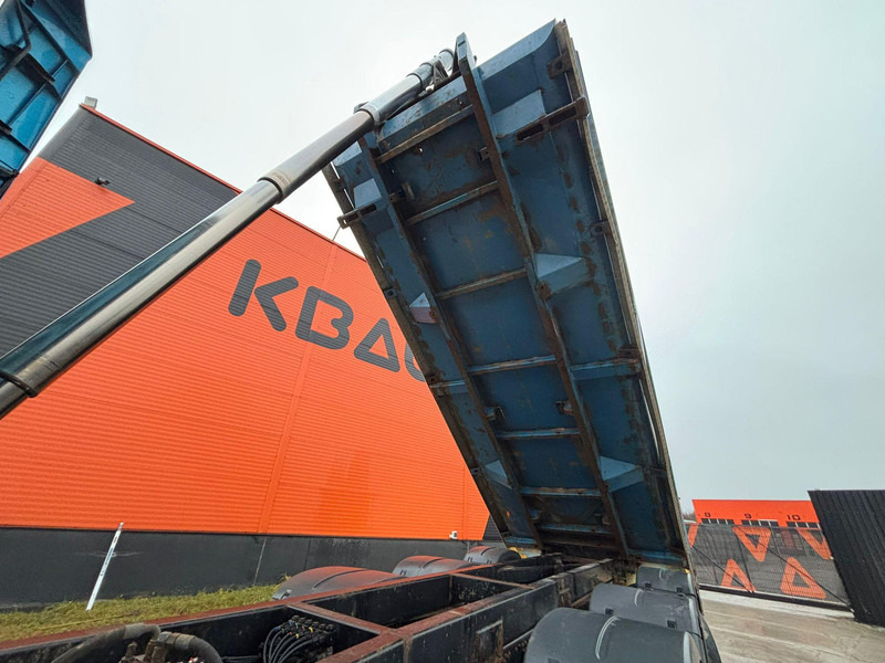 Tipper MAN TGX 35.480 8x4*4 BOX L=6900 mm: picture 12 Tipper MAN TGX 35.480 8x4*4 BOX L=6900 mm: picture 12