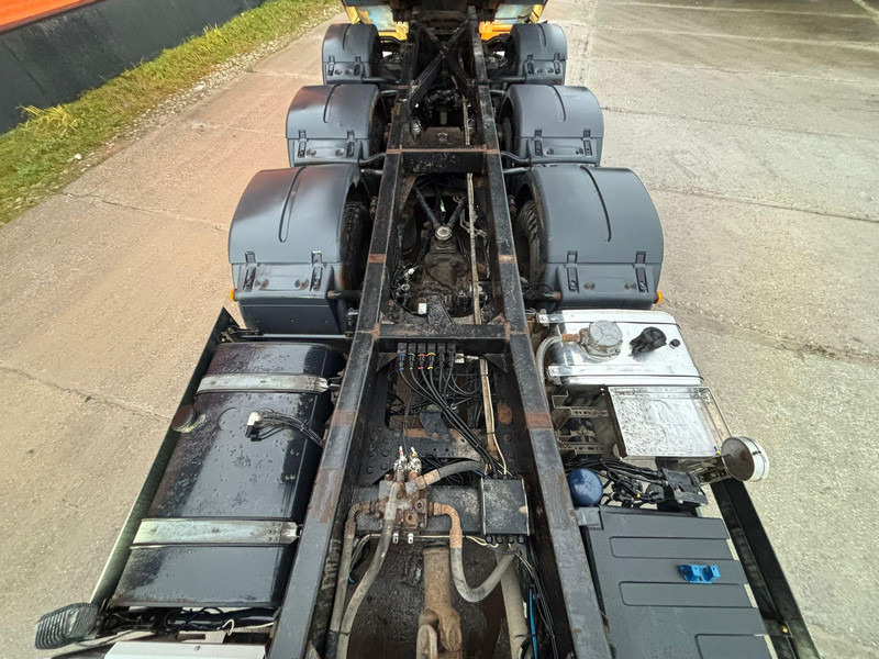 Tipper MAN TGX 35.480 8x4*4 BOX L=6900 mm: picture 13 Tipper MAN TGX 35.480 8x4*4 BOX L=6900 mm: picture 13