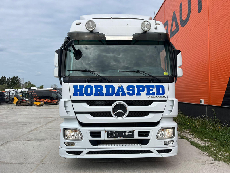 Mercedes-Benz Actros 1832 4x2 SUPRA 850 Mt / BOX L=8226 mm - Refrigerator truck: picture 3 Mercedes-Benz Actros 1832 4x2 SUPRA 850 Mt / BOX L=8226 mm - Refrigerator truck: picture 3