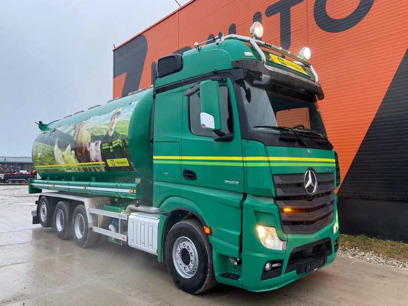 Mercedes-Benz Actros 3563 8x4*4 RETARDER / TANK 34000 l - Tanker truck: picture 4 Mercedes-Benz Actros 3563 8x4*4 RETARDER / TANK 34000 l - Tanker truck: picture 4