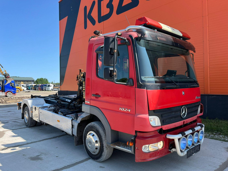 Mercedes-Benz Atego 1024 4x2 PK4100 + WINCH / HOOK LIFT L=3900 mm - Hook lift truck, Crane truck: picture 4 Mercedes-Benz Atego 1024 4x2 PK4100 + WINCH / HOOK LIFT L=3900 mm - Hook lift truck, Crane truck: picture 4