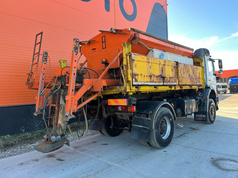 Mercedes-Benz Axor 1824 4x4 POSSIBLE TO BUY WITH SPREADER & FRONT PLOW - Tipper: picture 5 Mercedes-Benz Axor 1824 4x4 POSSIBLE TO BUY WITH SPREADER & FRONT PLOW - Tipper: picture 5
