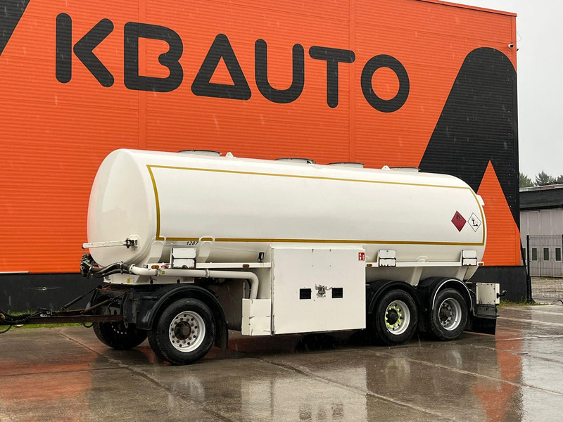 ROHR ANH-A-ZE 26 TOTAL CAPACITY 29900 I / 8250+6750+6850+8050 I - Tanker trailer: picture 1 ROHR ANH-A-ZE 26 TOTAL CAPACITY 29900 I / 8250+6750+6850+8050 I - Tanker trailer: picture 1