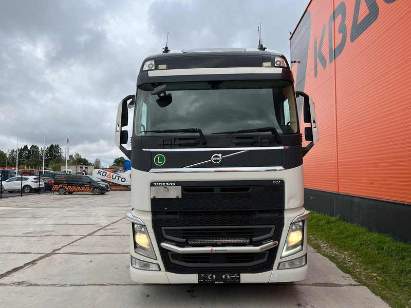 Volvo FH 500 6x2 GLOBE XL / DOUBLE BOGIE - Tractor truck: picture 3 Volvo FH 500 6x2 GLOBE XL / DOUBLE BOGIE - Tractor truck: picture 3