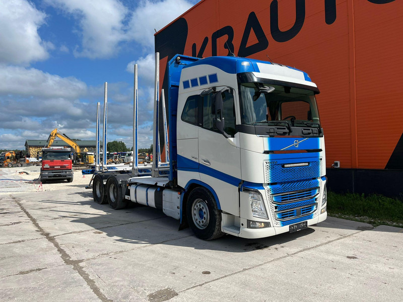 Volvo FH 16 750 6x4 HYDRAULICS - Logging truck, Crane truck: picture 3 Volvo FH 16 750 6x4 HYDRAULICS - Logging truck, Crane truck: picture 3
