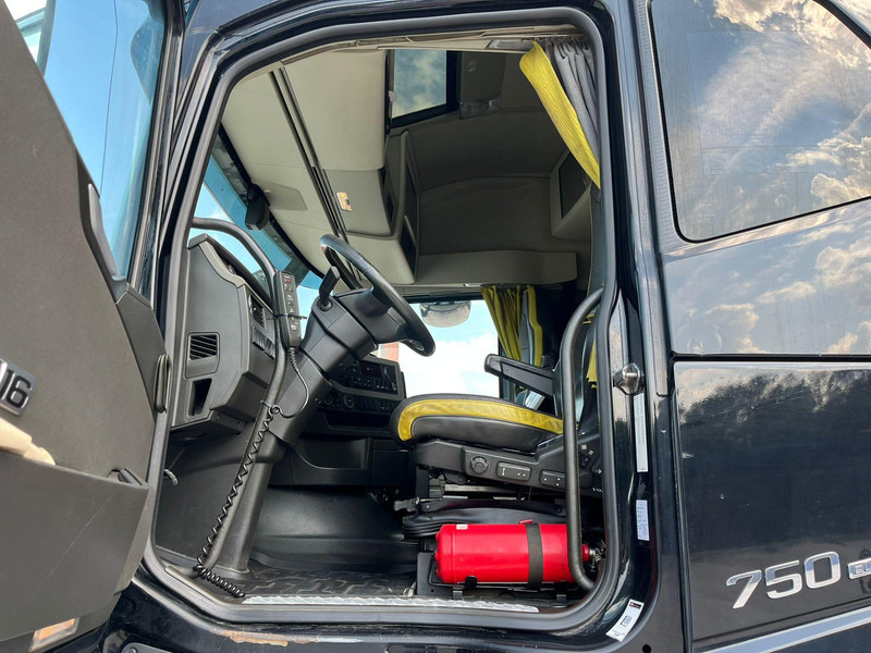 Volvo FH 16 750 8x4 HMF2620K-5 / WINCH / PLATFORM L=7100 mm leasing Volvo FH 16 750 8x4 HMF2620K-5 / WINCH / PLATFORM L=7100 mm: picture 20
