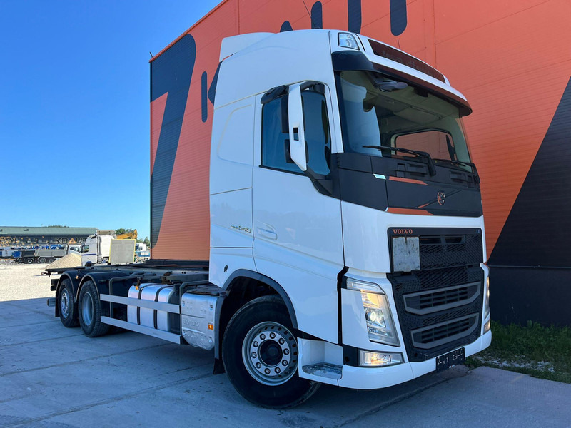 Volvo FH 540 6x2 RETARDER - Cab chassis truck: picture 3 Volvo FH 540 6x2 RETARDER - Cab chassis truck: picture 3