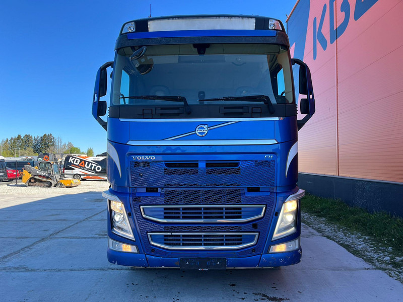 Volvo FH 540 8x4/4 FOR SALE AS CHASSIS ! - Cab chassis truck: picture 2 Volvo FH 540 8x4/4 FOR SALE AS CHASSIS ! - Cab chassis truck: picture 2