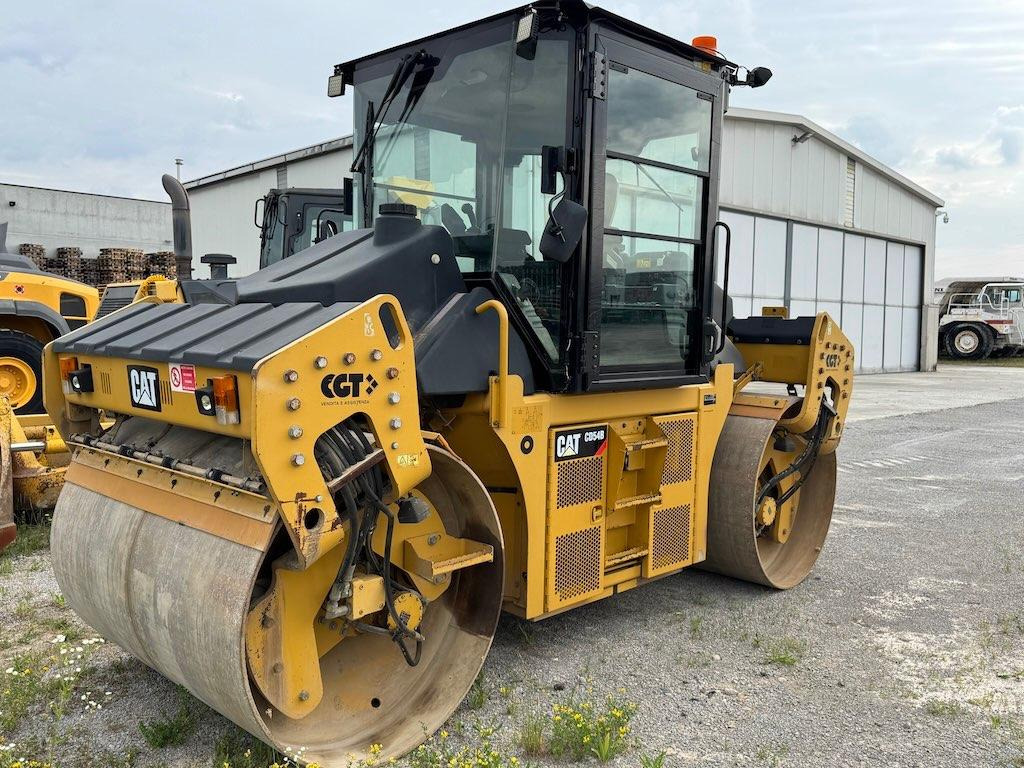 Caterpillar CD54B - Road roller: picture 2 Caterpillar CD54B - Road roller: picture 2