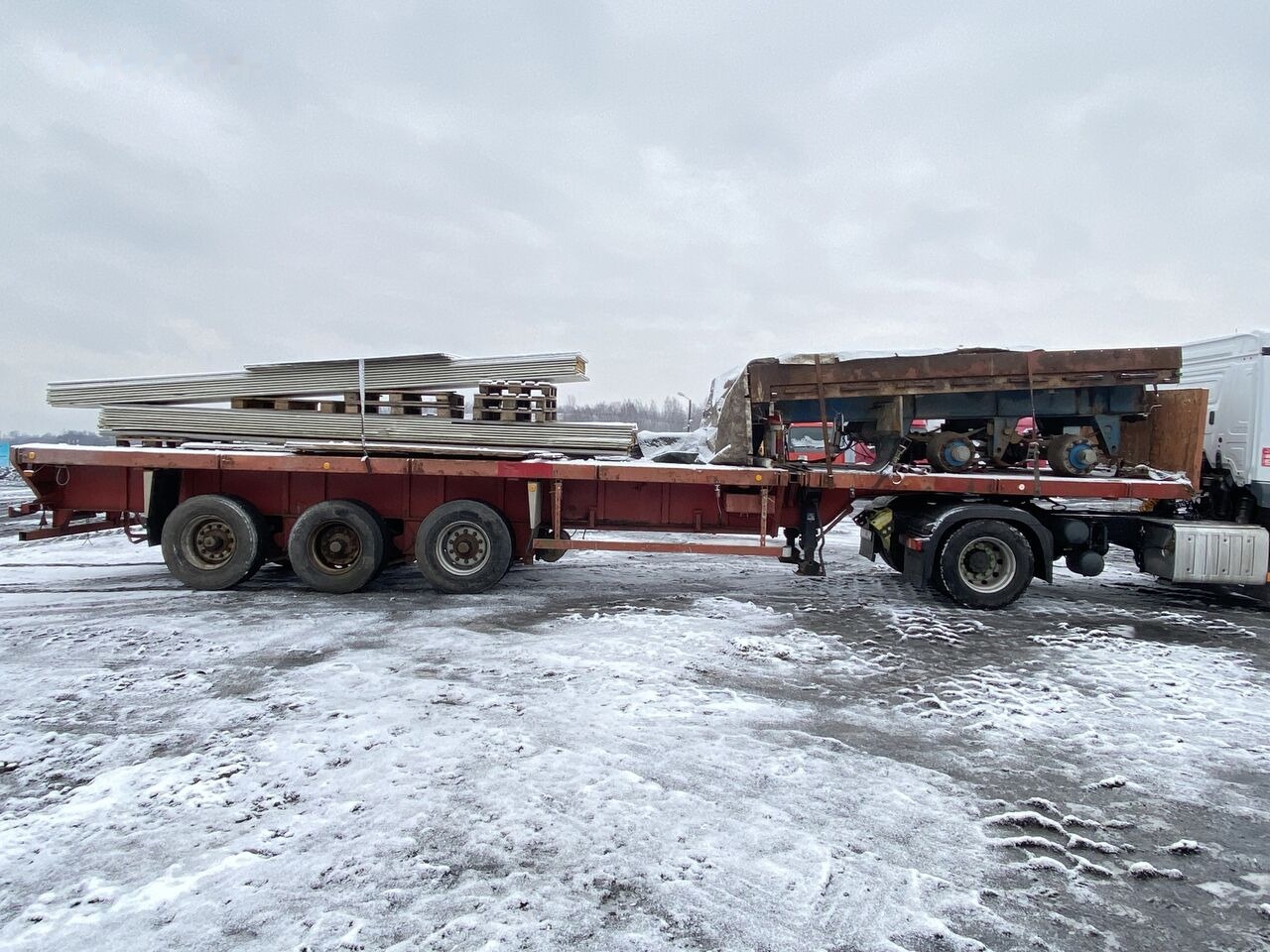 Robuste - Log semi-trailer: picture 2 Robuste - Log semi-trailer: picture 2