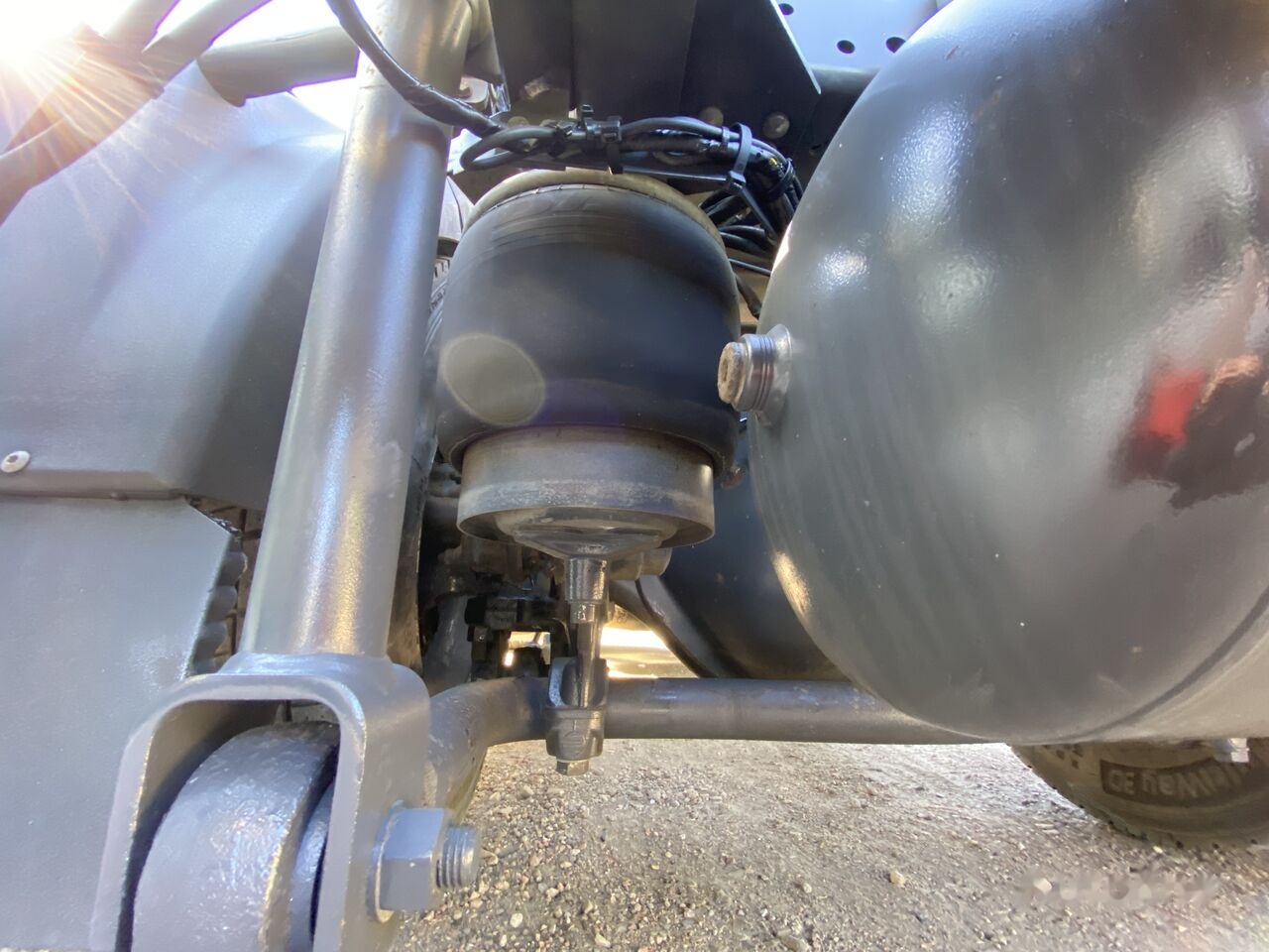 Tractor truck DAF XF 105 460: picture 21