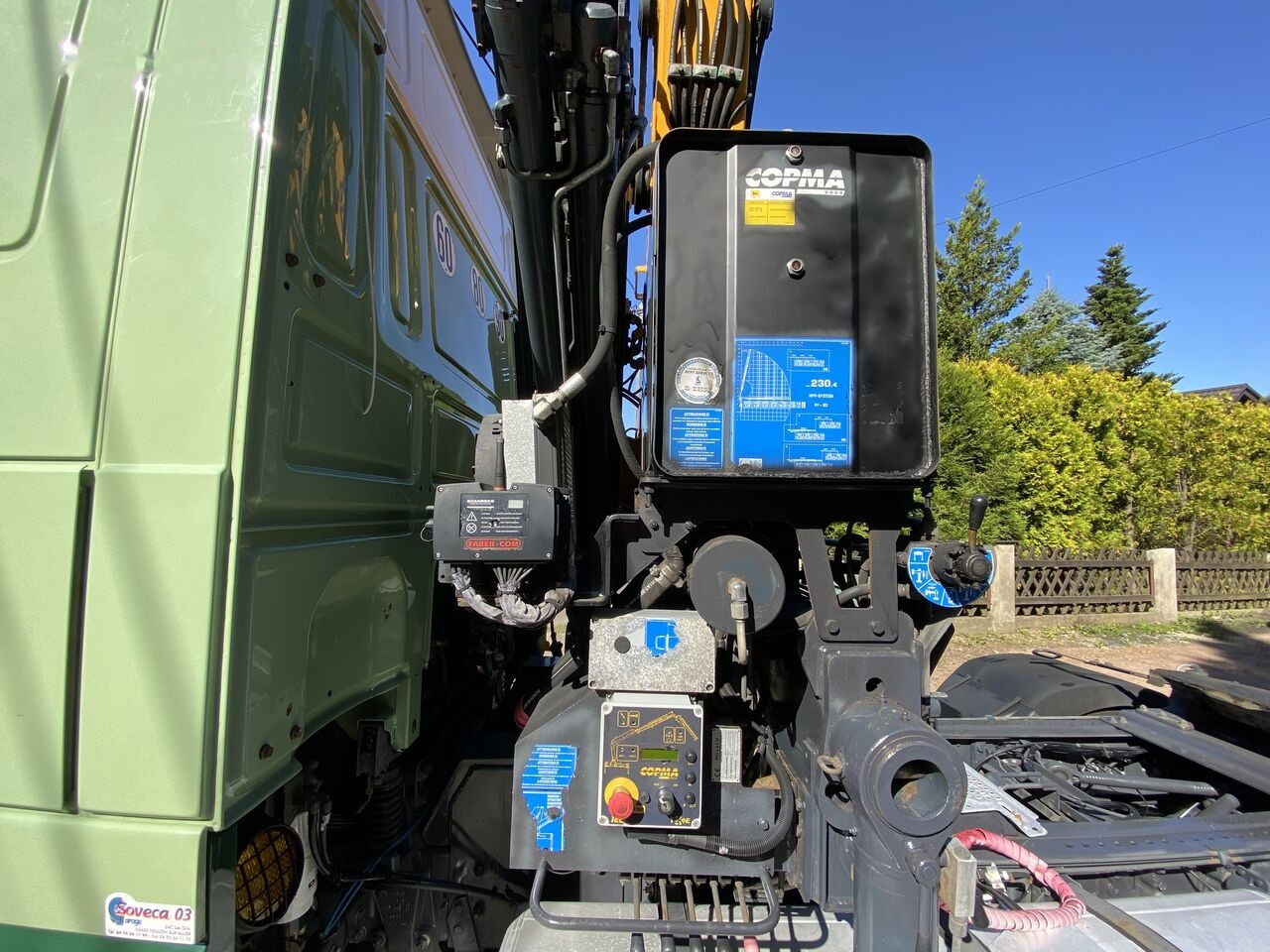 Tractor truck DAF XF 105 460: picture 16