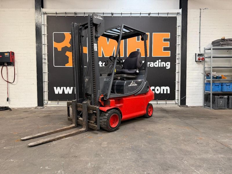 Linde E20P-02 - Electric forklift: picture 3 Linde E20P-02 - Electric forklift: picture 3
