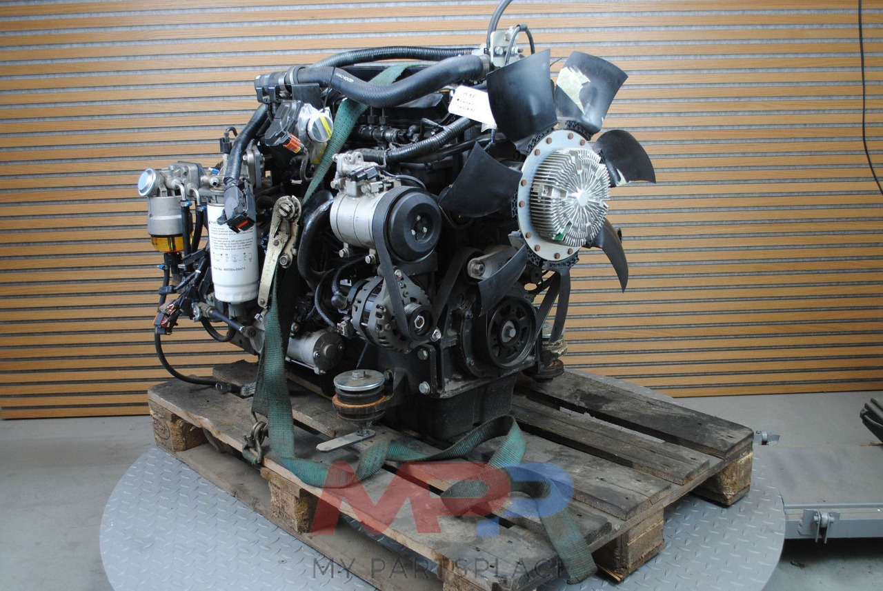 Bobcat D34 (Doosan) - Engine: picture 4 Bobcat D34 (Doosan) - Engine: picture 4