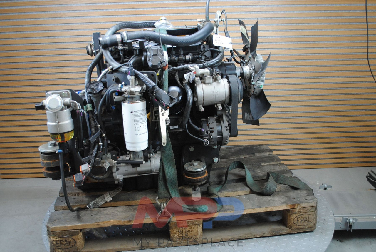 Bobcat D34 (Doosan) - Engine: picture 1 Bobcat D34 (Doosan) - Engine: picture 1