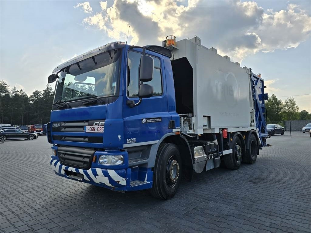 DAF LF 2011 MOL PUSHER 2000 Garbage Truck - Garbage truck: picture 2 DAF LF 2011 MOL PUSHER 2000 Garbage Truck - Garbage truck: picture 2