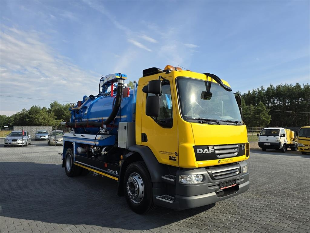 DAF WHALE - Vacuum truck: picture 3 DAF WHALE - Vacuum truck: picture 3