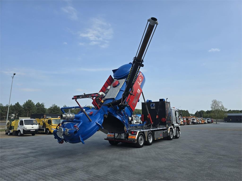 MAN Disab Centurion P210/9 ADR Vacuum suction-blowing - Vacuum truck: picture 1 MAN Disab Centurion P210/9 ADR Vacuum suction-blowing - Vacuum truck: picture 1