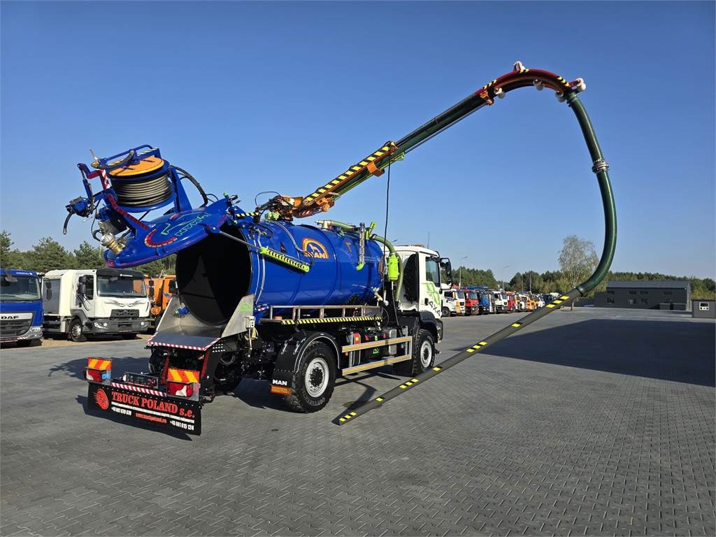 Vacuum truck MAN TGM 4x4 GAMON PW8 for collecting liquid waste sepa: picture 35