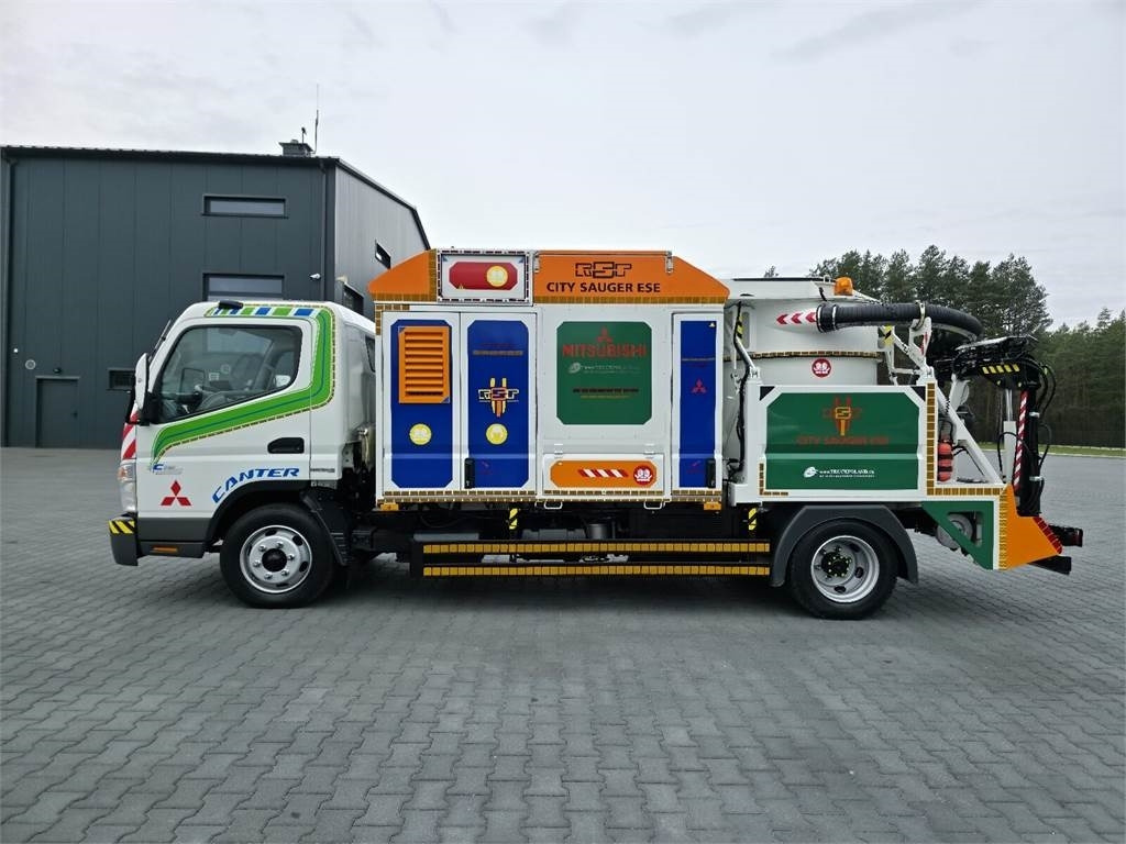 Mitsubishi CANTER odkurzacz koparka ssąca Saugbagger CITY SAU - Vacuum truck: picture 4 Mitsubishi CANTER odkurzacz koparka ssąca Saugbagger CITY SAU - Vacuum truck: picture 4
