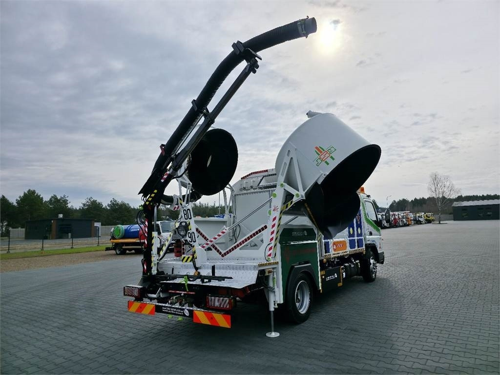 Mitsubishi CANTER odkurzacz koparka ssąca Saugbagger CITY SAU  - Excavator: picture 1 Mitsubishi CANTER odkurzacz koparka ssąca Saugbagger CITY SAU  - Excavator: picture 1