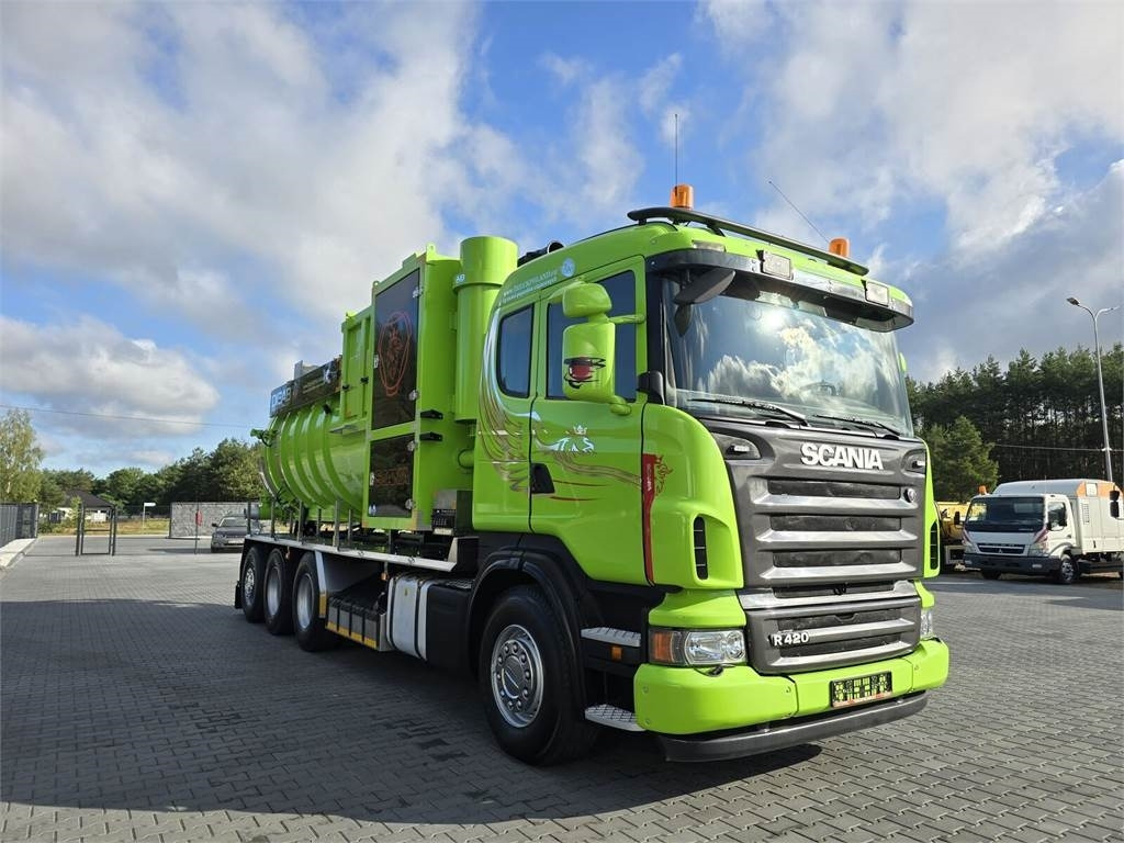 Scania Disab Centurion P210/9 Suction-blowing vacuum load - Excavator: picture 2 Scania Disab Centurion P210/9 Suction-blowing vacuum load - Excavator: picture 2
