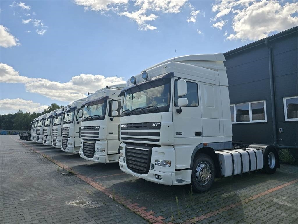 DAF XF 105 460 - Tractor truck: picture 2 DAF XF 105 460 - Tractor truck: picture 2