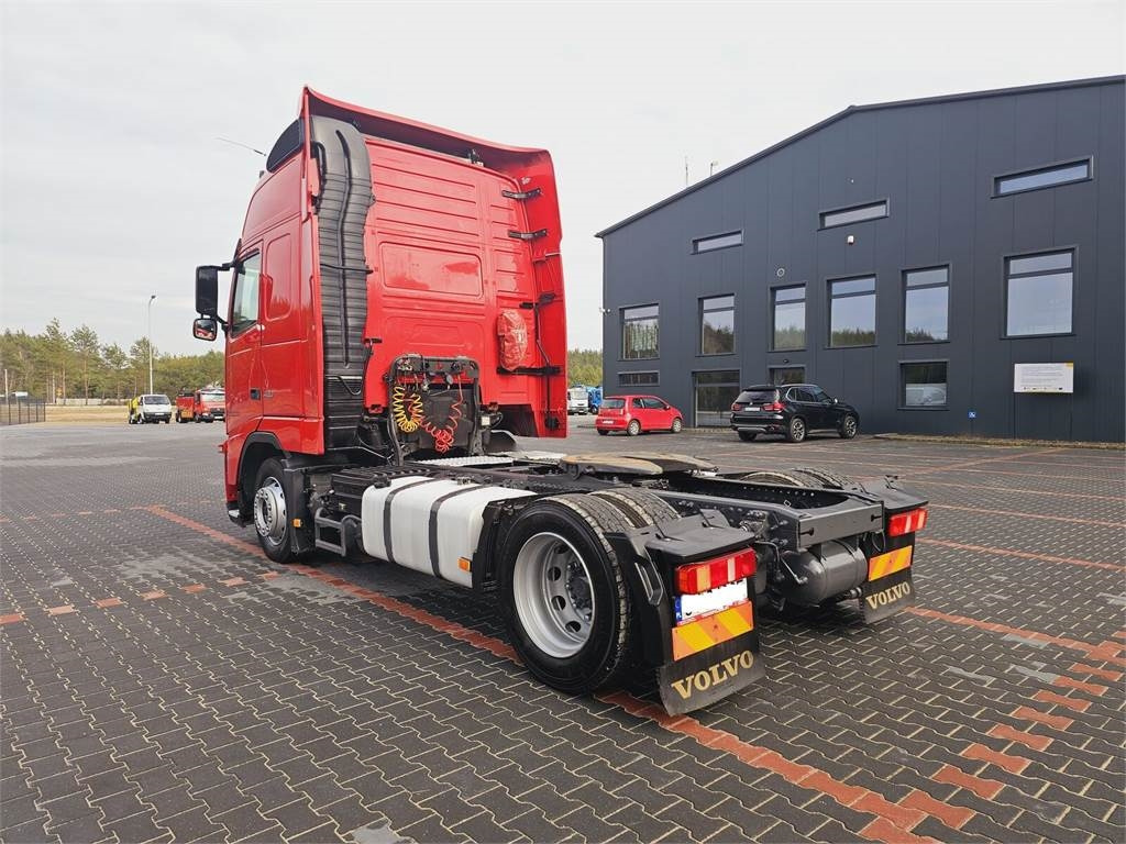 Volvo FH13 XXL NEW TIRES MANUAL 420 EURO 5 2011 - Tractor truck: picture 4 Volvo FH13 XXL NEW TIRES MANUAL 420 EURO 5 2011 - Tractor truck: picture 4