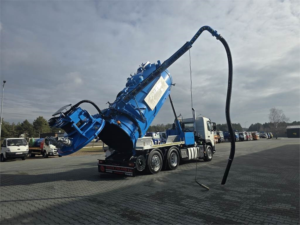 Volvo JOSKIN WUKO FOR CLEANING CHANNELS COMBI - Utility/ Special vehicle: picture 1 Volvo JOSKIN WUKO FOR CLEANING CHANNELS COMBI - Utility/ Special vehicle: picture 1