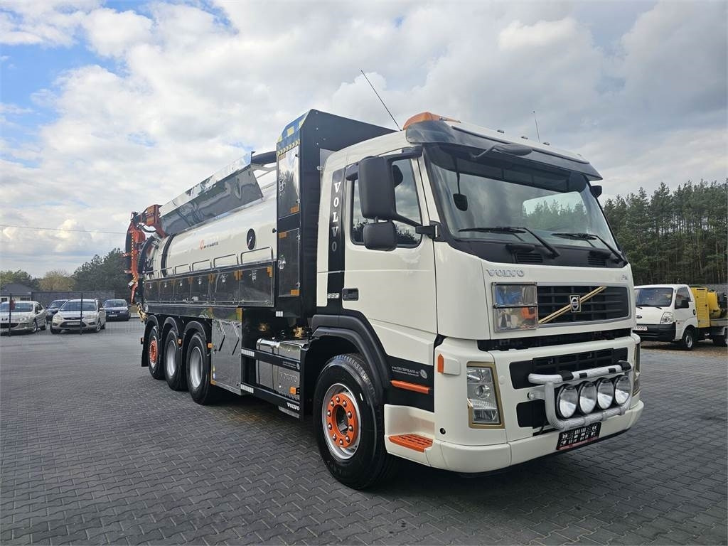 Volvo WUKO ADR ROLBA FOR CLEANING CHANNELS COMBI - Utility/ Special vehicle: picture 3 Volvo WUKO ADR ROLBA FOR CLEANING CHANNELS COMBI - Utility/ Special vehicle: picture 3